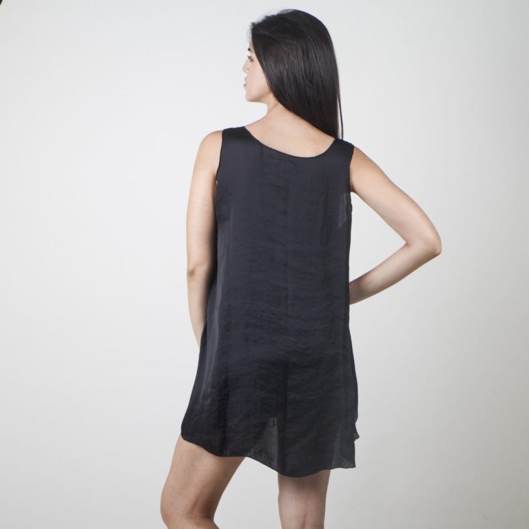 Asymmetric satin top black - Image 2