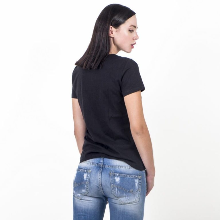 Yoga print black tshirt - Image 2