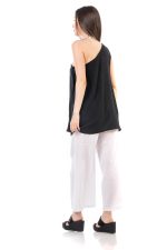 Aσύμμετρο μαύρο τοπ με έναν ώμο - Image 3