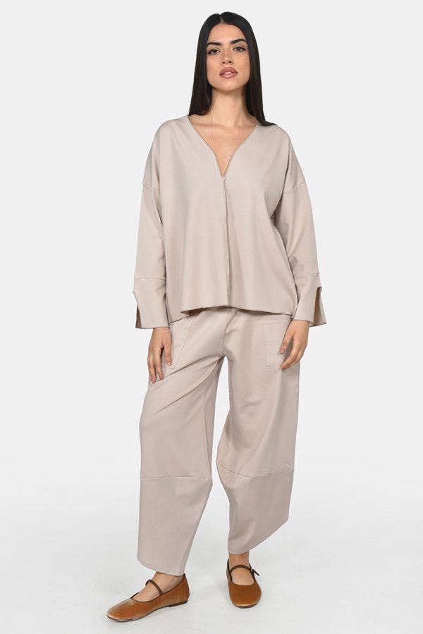 Μπεζ παντελόνι σε γραμμή μπάγκι με φάσες