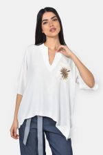 Ασύμμετρη εκρού μπλούζα με κέντημα