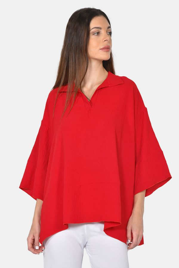 Loose red tunique