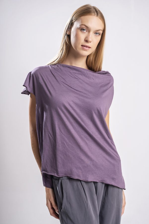 Asymmetrical top made from organic cotton